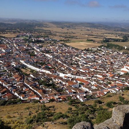 Hostal El Camionero Burguillos Del Cerro 外观 照片