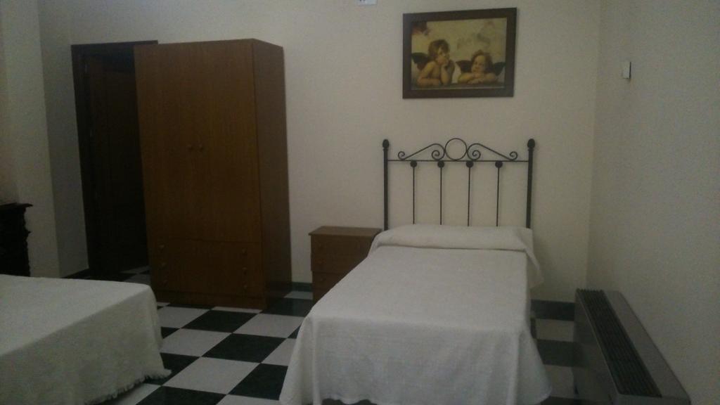 Hostal El Camionero Burguillos Del Cerro 客房 照片